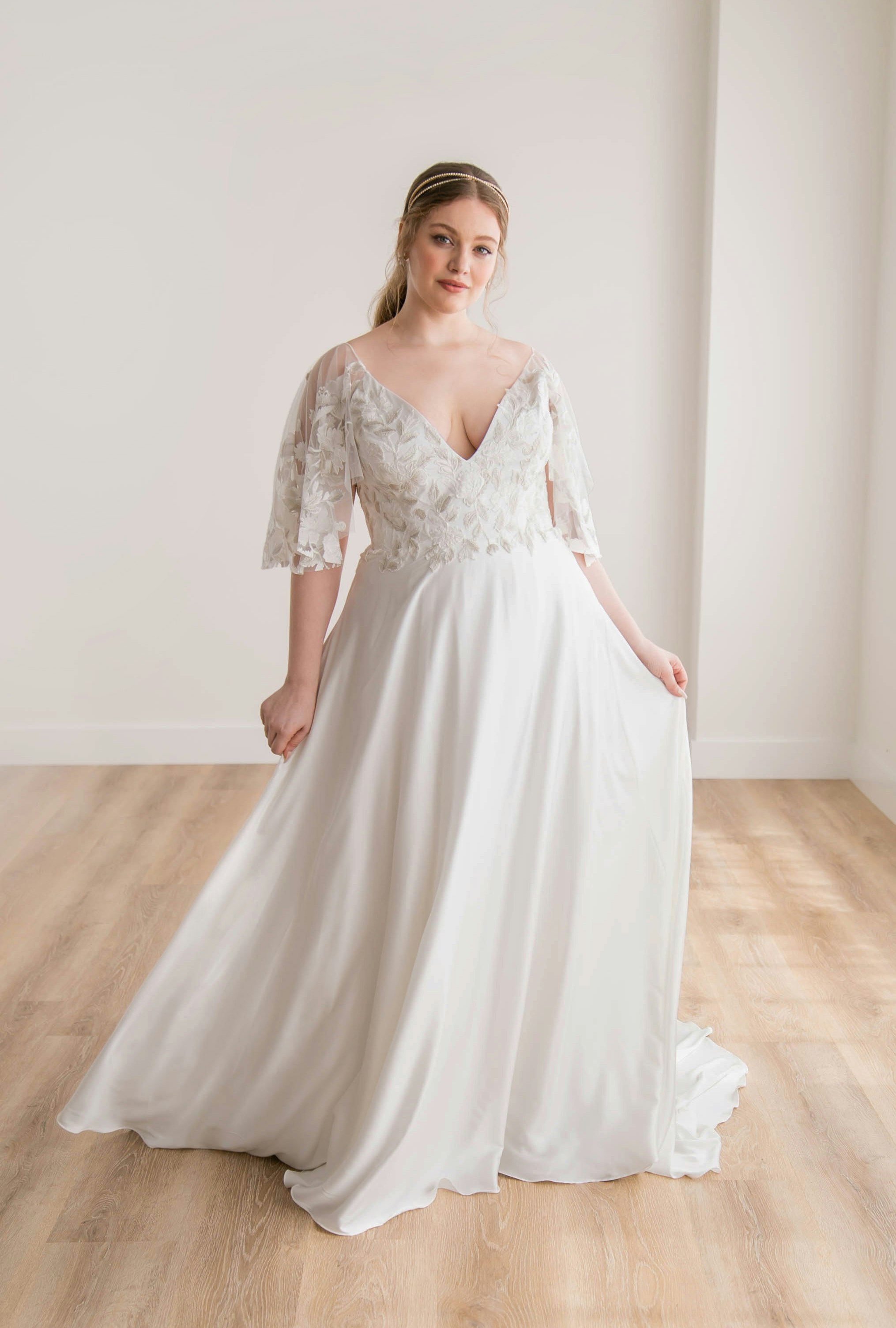 2022 Bridal Collection - Rebecca Schoneveld - RUNWAY360